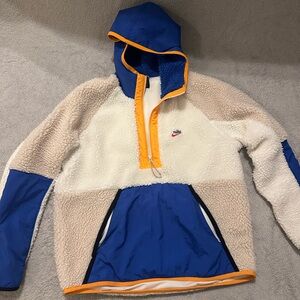 Nike Sherpa Fleece Size Large